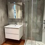 4 Person In *